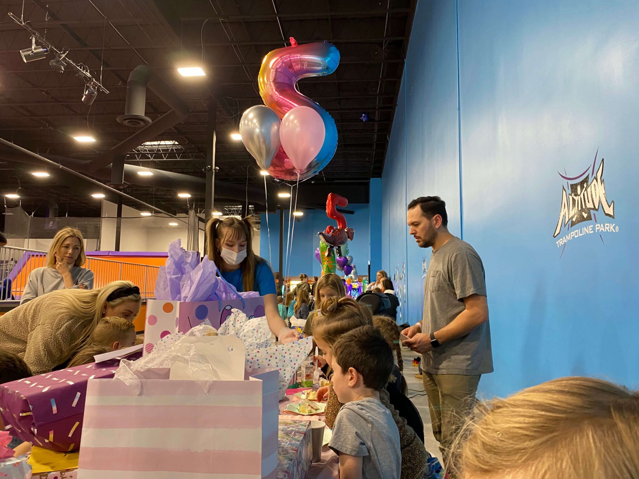 605+ Trampoline Park Name Ideas For Sky High Profits